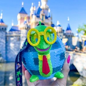Disneyland Exclusive Main Street Electrical Parade Turtle Sipper